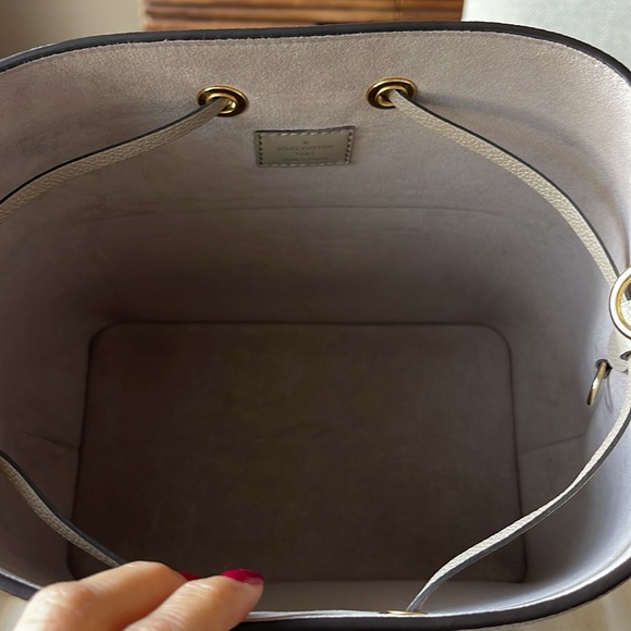 Louis Vuitton Neo noe Dove cream - Picture 5 of 17